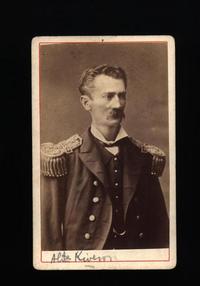 [Galvarino Riveros Cárdenas, Almirante, retrato de medio cuerpo con uniforme]