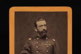 [Luis Lynch, retrato de medio cuerpo con uniforme]