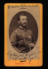 [Antonio Silva del Canto, Capitán del Regimiento "Santiago", retrato de medio cuerpo con uniforme]