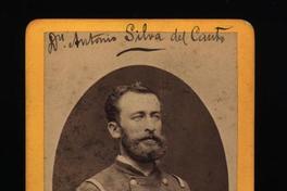 [Antonio Silva del Canto, Capitán del Regimiento "Santiago", retrato de medio cuerpo con uniforme]
