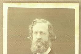 [Hombre no identificado. Retrato de medio cuerpo]