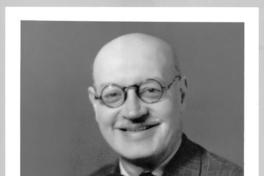 [Guillermo Feliú Cruz, retrato de medio cuerpo]