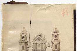 [Arco del puente en la ciudad de Lima con el lema "Dios y la Patria" calle que conduce al puerto sobre el río Rimac, Perú]