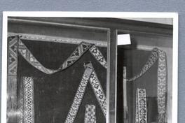 [Textiles en vitrina]