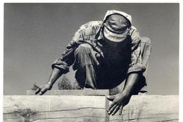 [Trabajador en sus labores de construcción en el astillero]