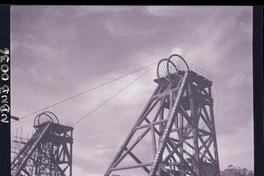 [Ascensor exterior de la mina de carbón]