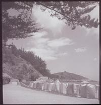 Cuando todavía permitían carpas en la playa de Zapallar