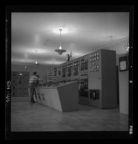 [Paneles de control de la Central Hidroeléctrica Sauzalito]