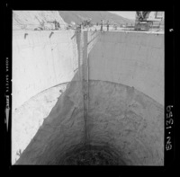 Chimenea de equilibrio, pique vertical de 80 m. de alto y 20 m. de diámetro