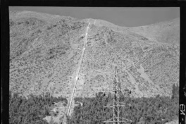 [Patio de alta tensión junto a la casa de máquinas]