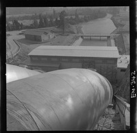 [fotografía] 3,60 m. de diámetro y 80 m. de longitud]