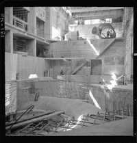 [Vista interior de la construcción de la casa de máquinas de la Central]