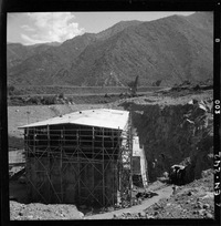 [Obras de construcción de la casa de máquinas de la Central]