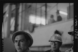 [Trabajadores de la fundición de acero]