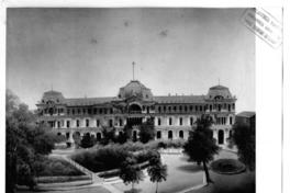[Plaza de Armas de Santiago, y edificio del Gran Hotel Inglés]