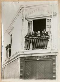 [Autoridades presenciando el desfile en Arica]
