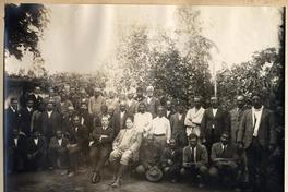 [Peruanos que en Azapa ofrecieron espontáneamente una manifestación de adhesión a la autoridad en la persona del gobernador Bustos y subdelegado Carlos Blantatt]