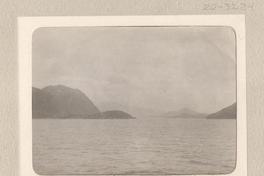 En el Estrecho [de Magallanes]