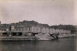 Edificio : Almacenes Fiscales de Valparaíso, vista del mar y cerros