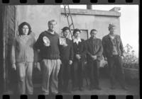 [Familia partidaria del Presidente Salvador Allende] : [La Batalla de Chile]