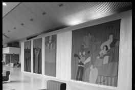 Murales y esculturas en el edificio de la Unctad III (Gabriela Mistral)