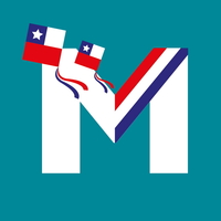 [Eme dieciochera blanca con banda presidencial y volantines]