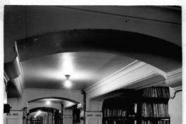[Biblioteca Nacional. Estanterías de depósito]