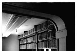 [Biblioteca Nacional. Estanterías del fondo bibliográfico]